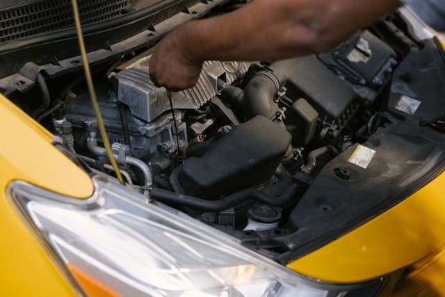 Featured image for "Best Motor Oil for Leaks: A Comprehensive Guide to High Mileage Oil and Leak Prevention" blog post. Big engine.